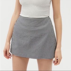 Urban Outfitters UO Gingham Checkered Mini Skirt Small Women’s Black White.